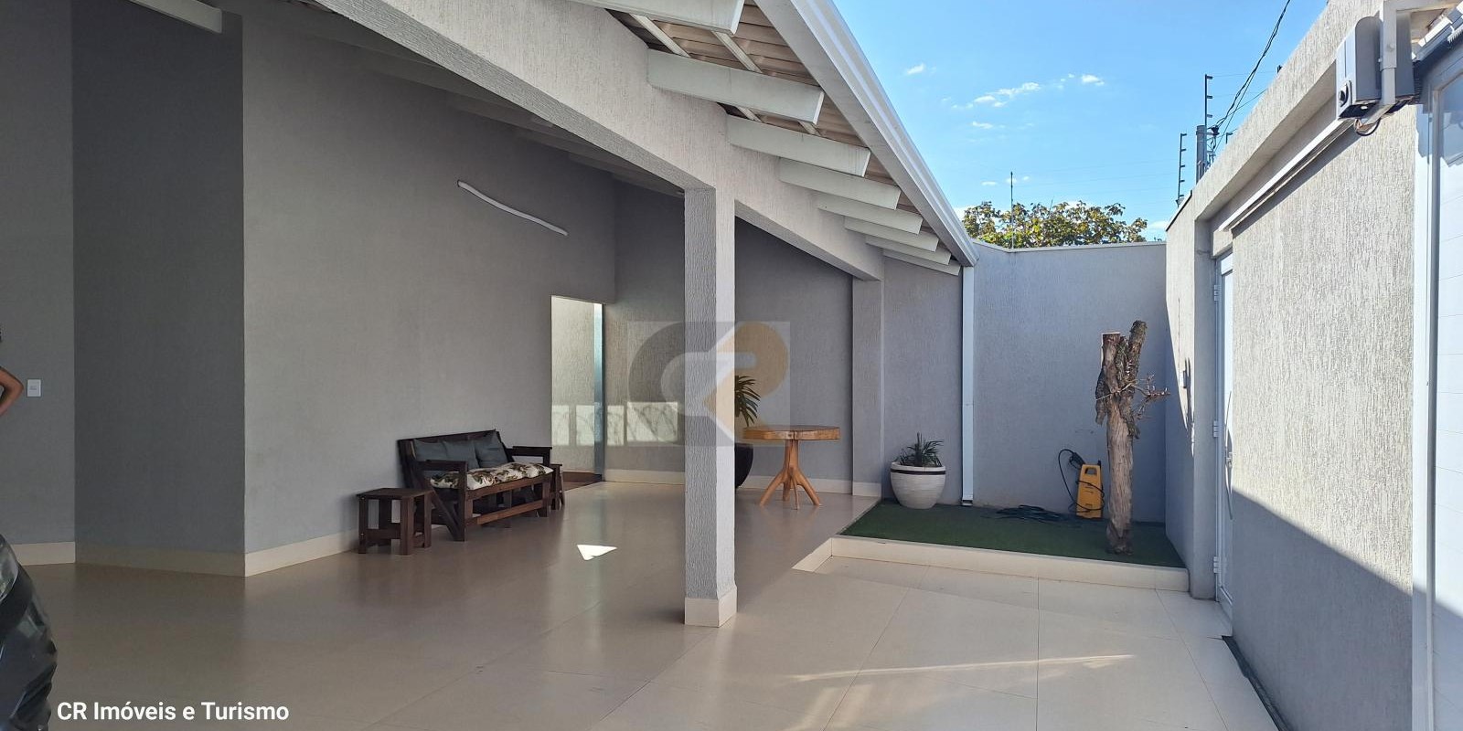 Casa de Alto Padrão - Itaguai III - Foto 1 de 25