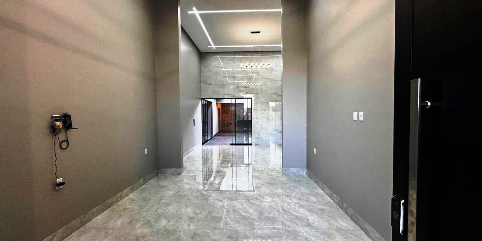 Casa alto Padrão – Lago Sul - Foto 3 de 22